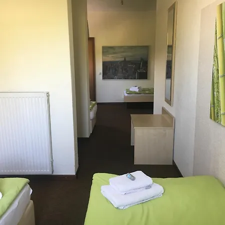 Adam Gæstehus Giesen